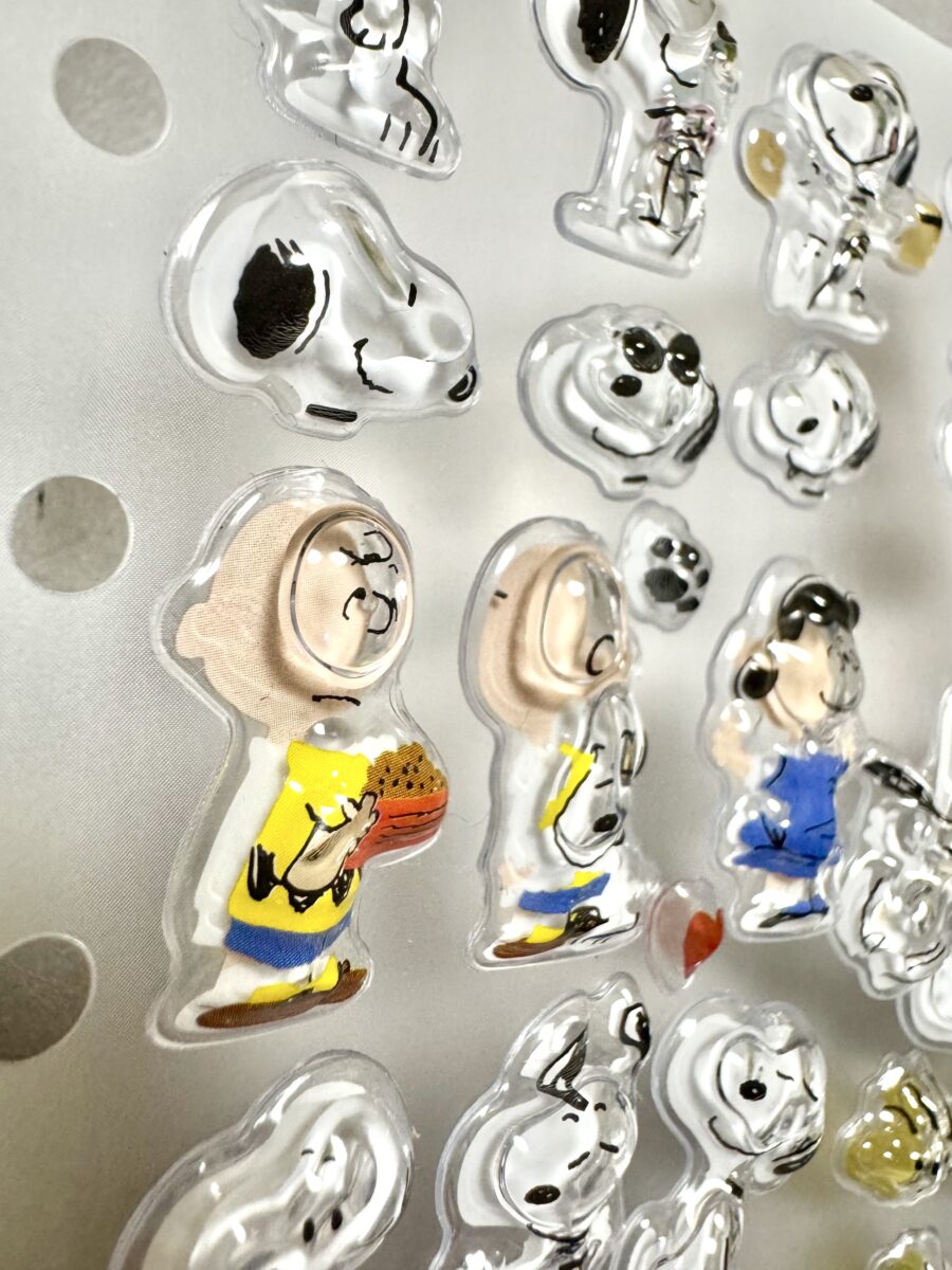 樹脂が明らかに少ないシール